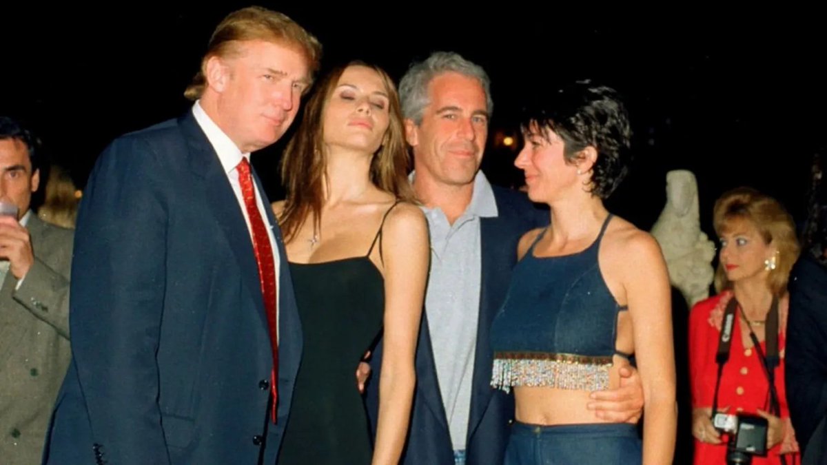 Photo attached to archived tweet
