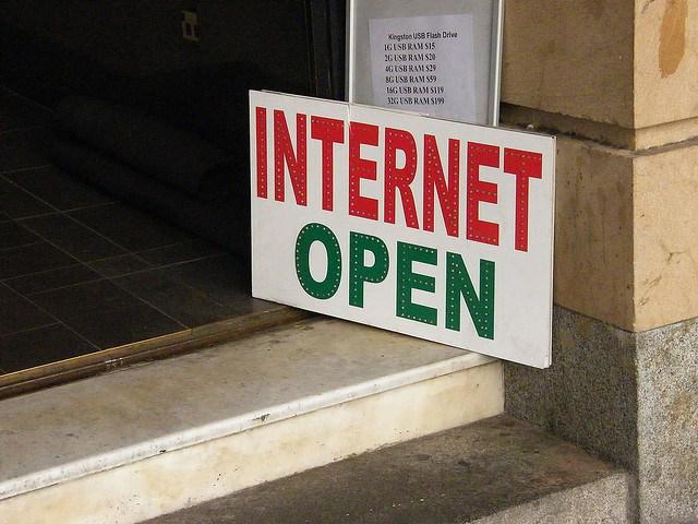 Photo attached to archived tweet