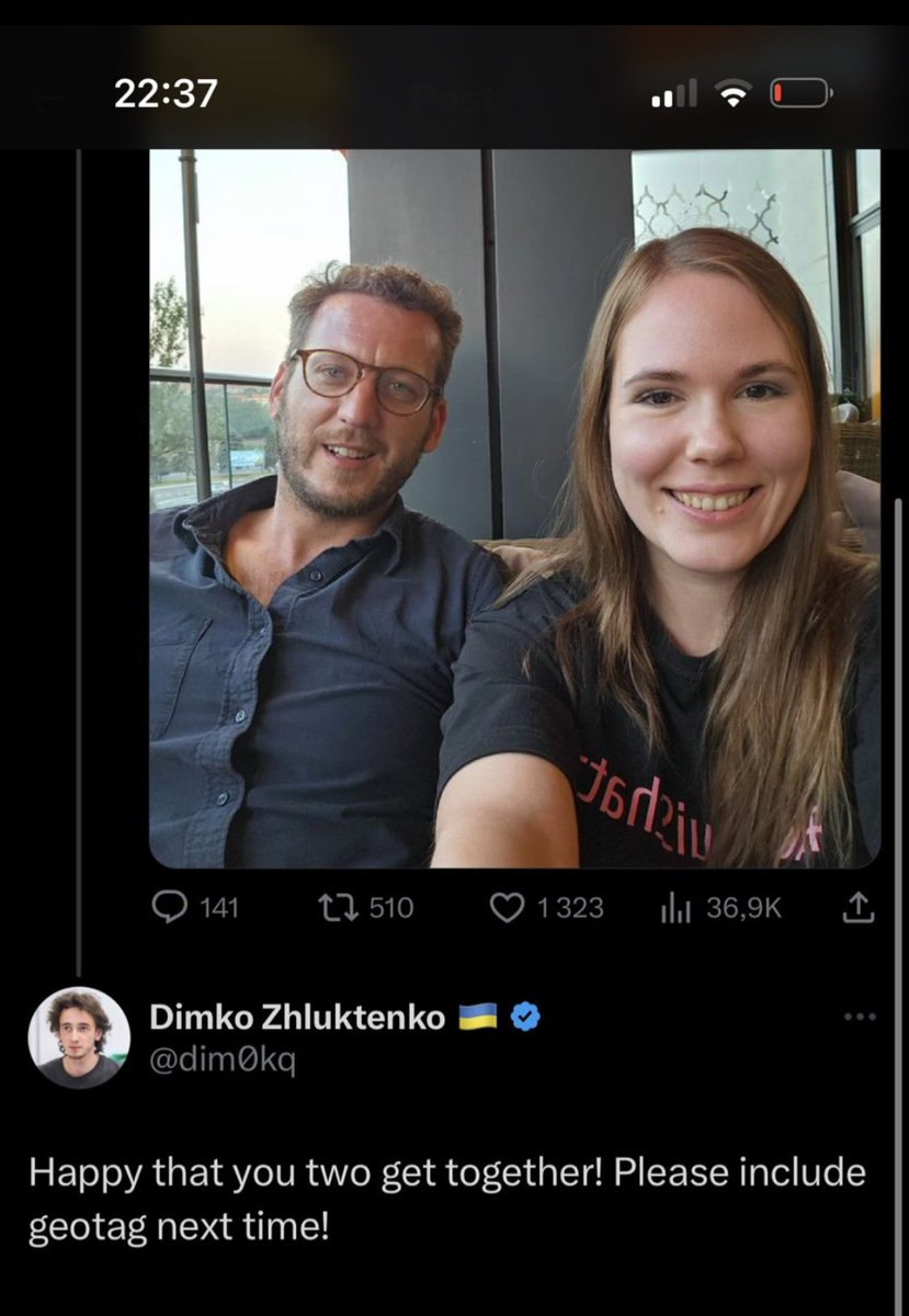 Photo attached to archived tweet