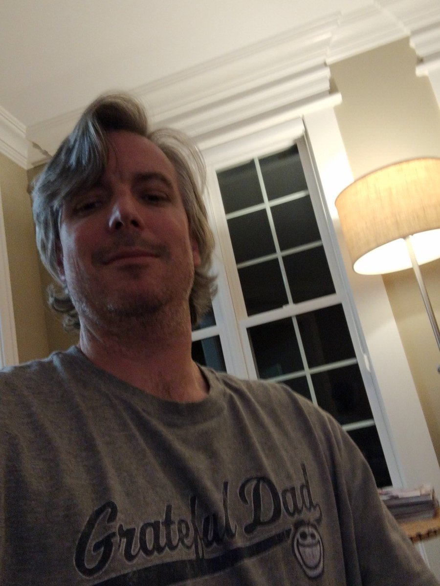 Photo attached to archived tweet