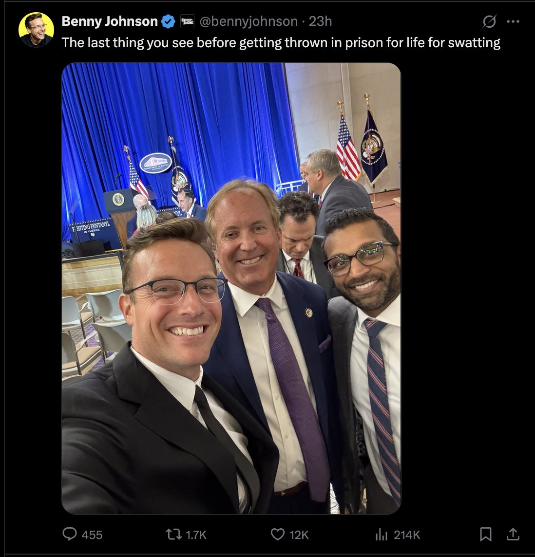 Photo attached to archived tweet