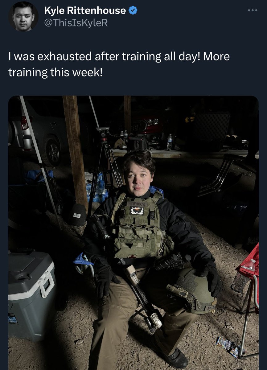 Photo attached to archived tweet