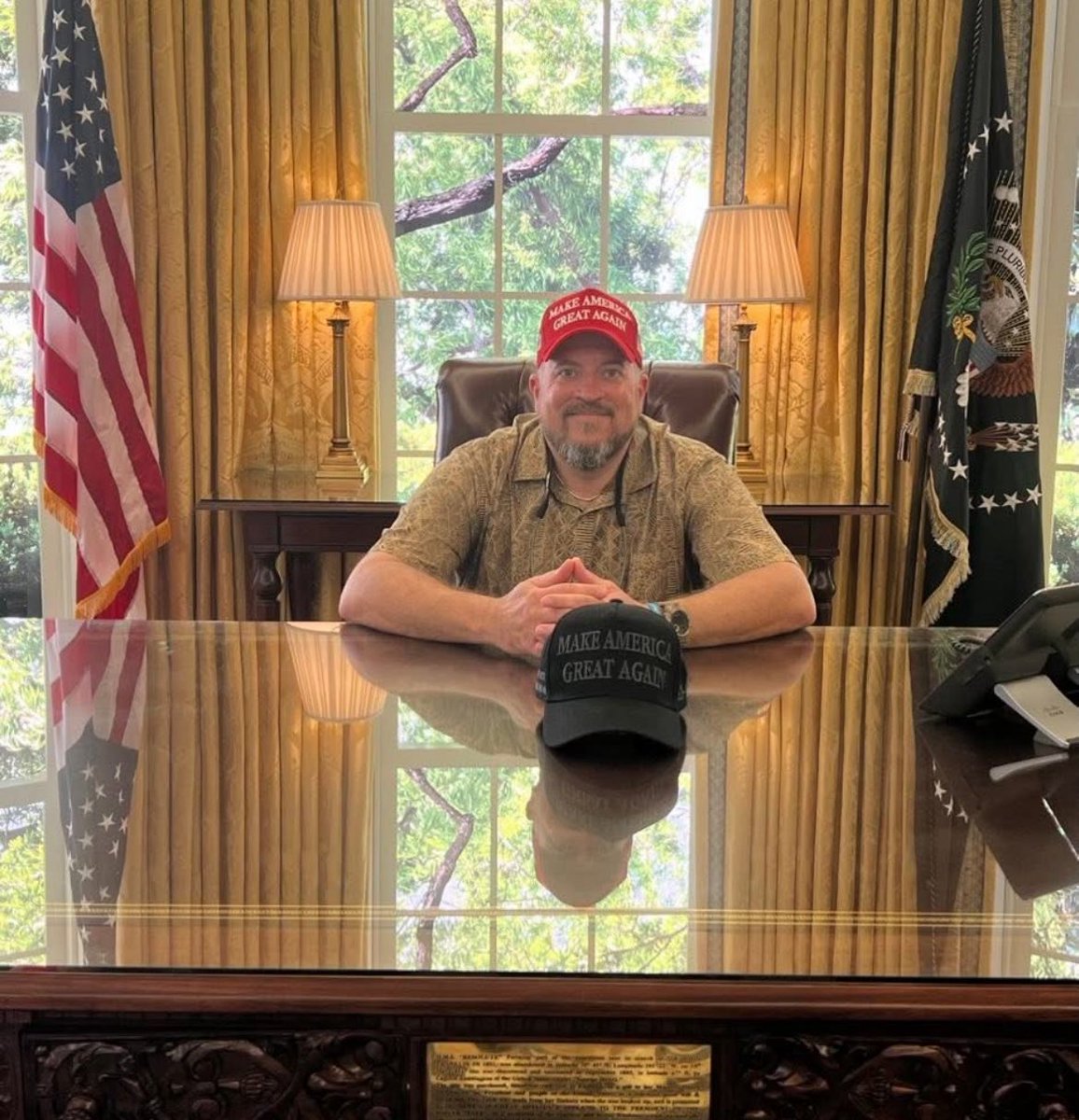 Photo attached to archived tweet