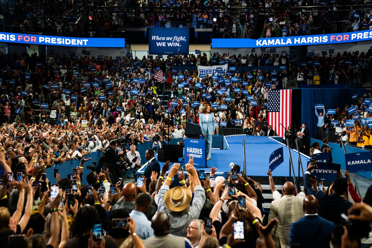 Photo attached to archived tweet