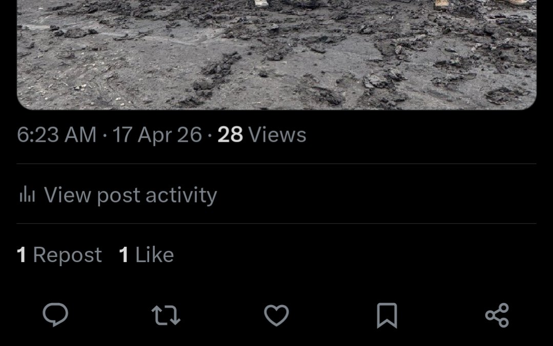 Photo attached to archived tweet