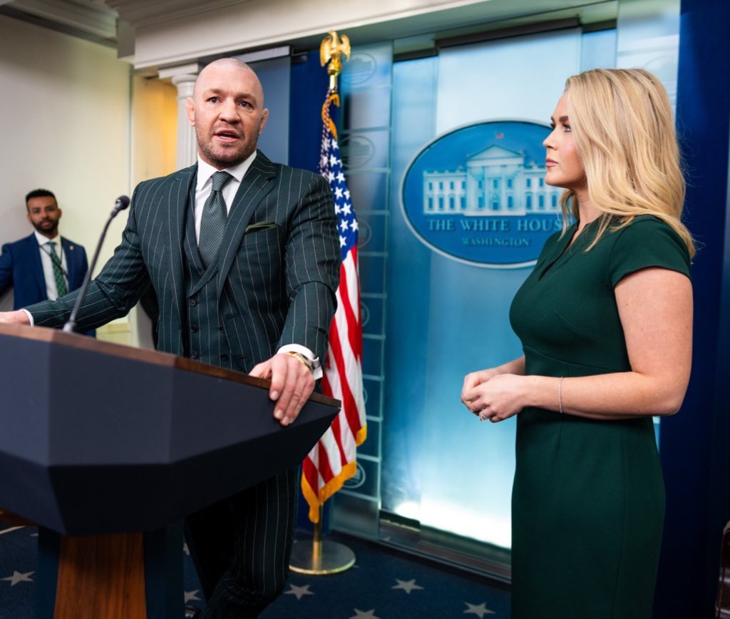 Photo attached to archived tweet